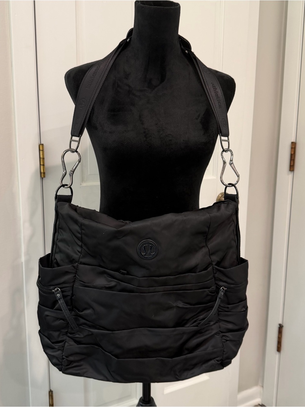 lululemon athletica Black triumphant Quilted Shoulder Bag large